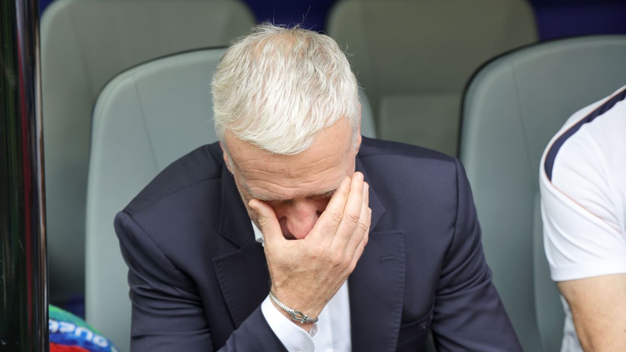 Francia confirma el adiós de un Deschamps emocionado