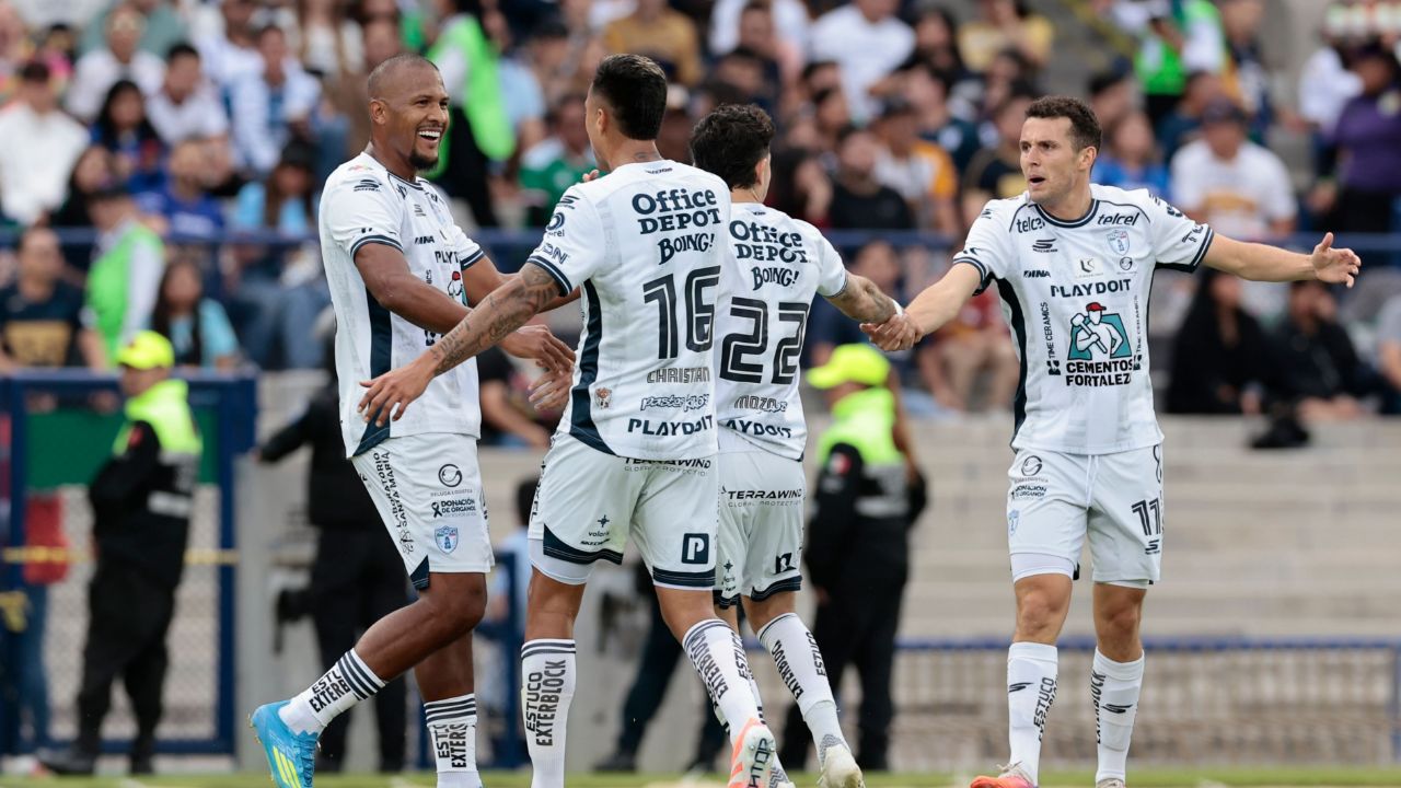 Pachuca comienza en lo más alto