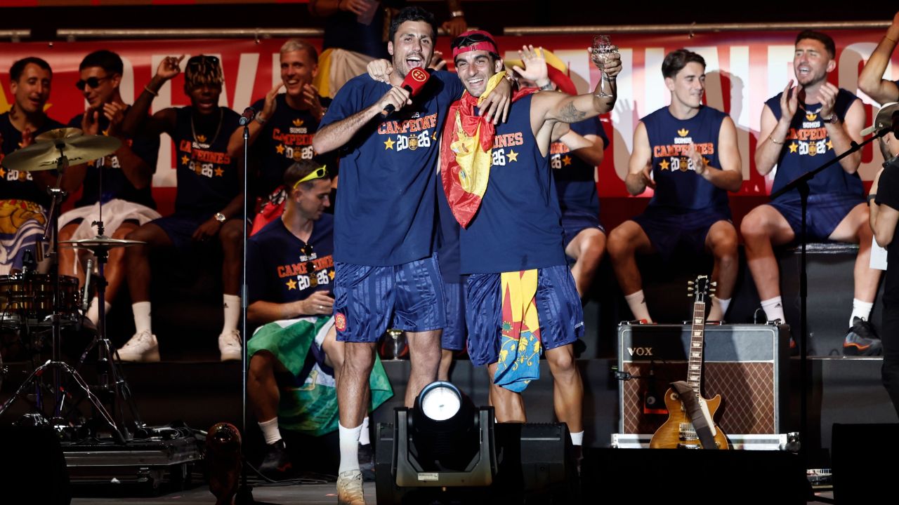 Rodri et Ferran Torres : des sommets du Mondial au flou de l'intersaison
