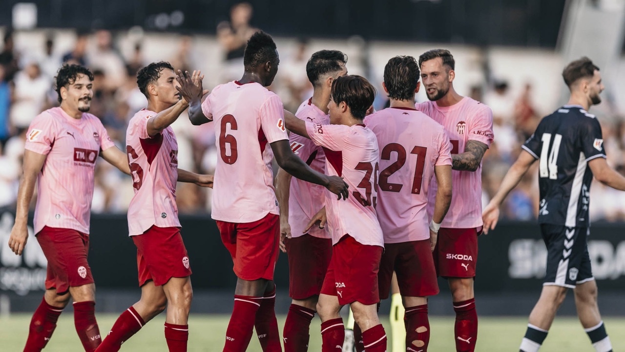 Actualidad del Valencia: 3-0 al Eldense