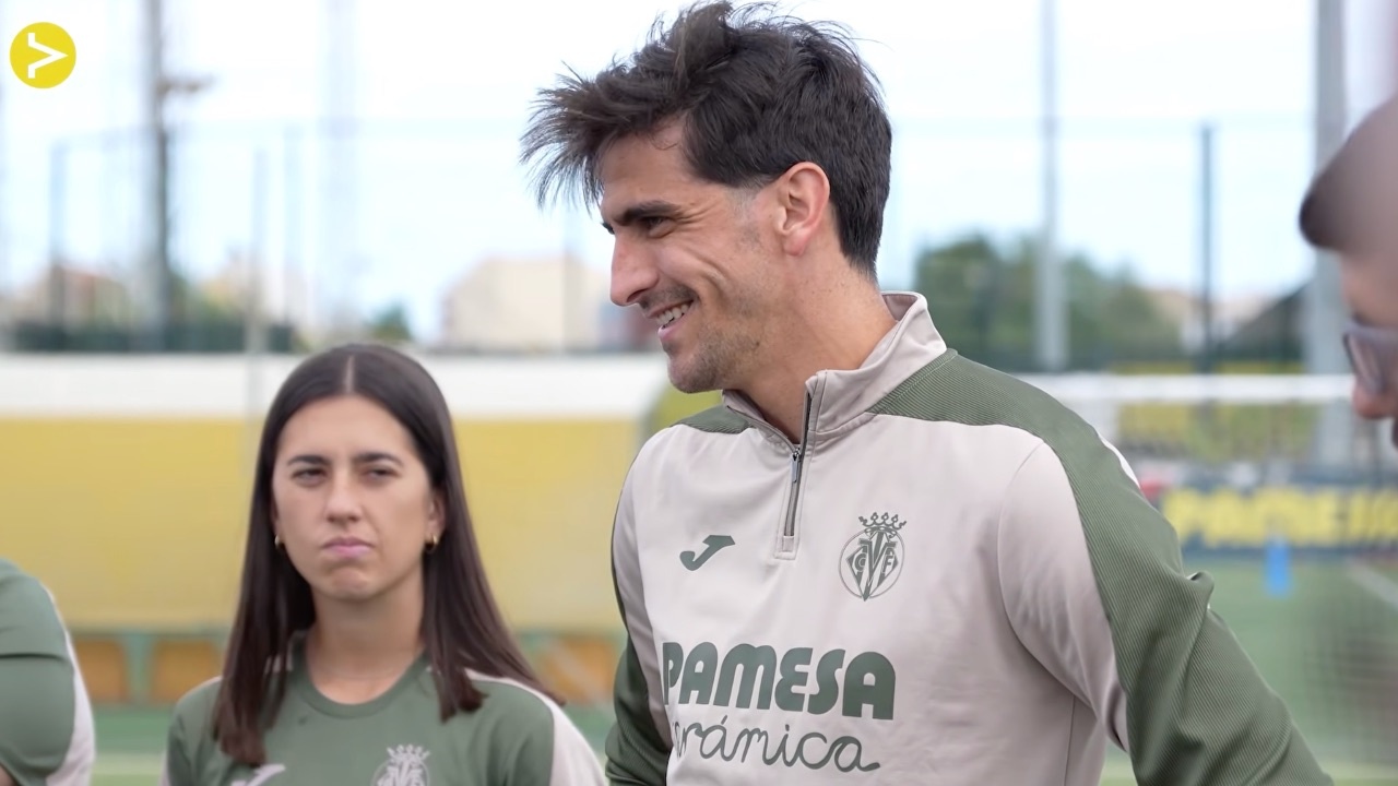 Actualidad del Villarreal: la visita de Gerard Moreno a la Escuela de Diversidad