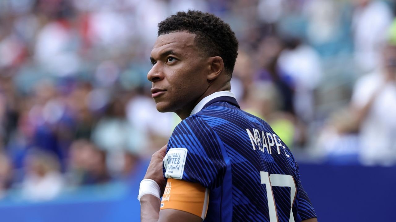 Mbappé, baja por síndrome gripal