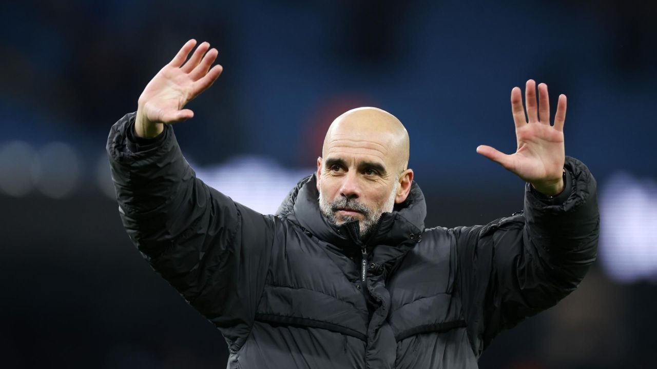 Guardiola rallies behind City: "I love you all and we will get through this together"