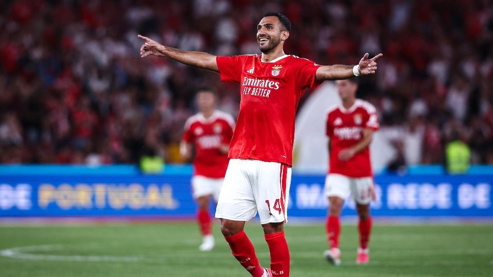 Show de Pavlidis, avanço na Europa League e revelação de Marco Silva