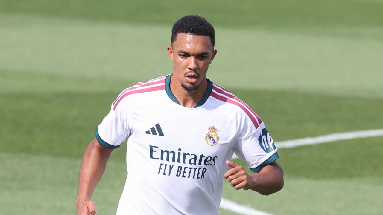 Arsenal enter race for Trent Alexander-Arnold