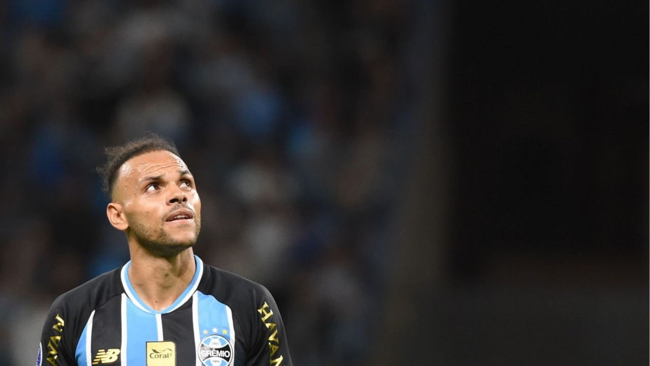 Internacional e Grêmio sono invischiati nella zona calda, mentre il Vasco da Gama ha un solo punto di margine. Tutti e tre sono già scesi in seconda serie negli ultimi dieci anni.