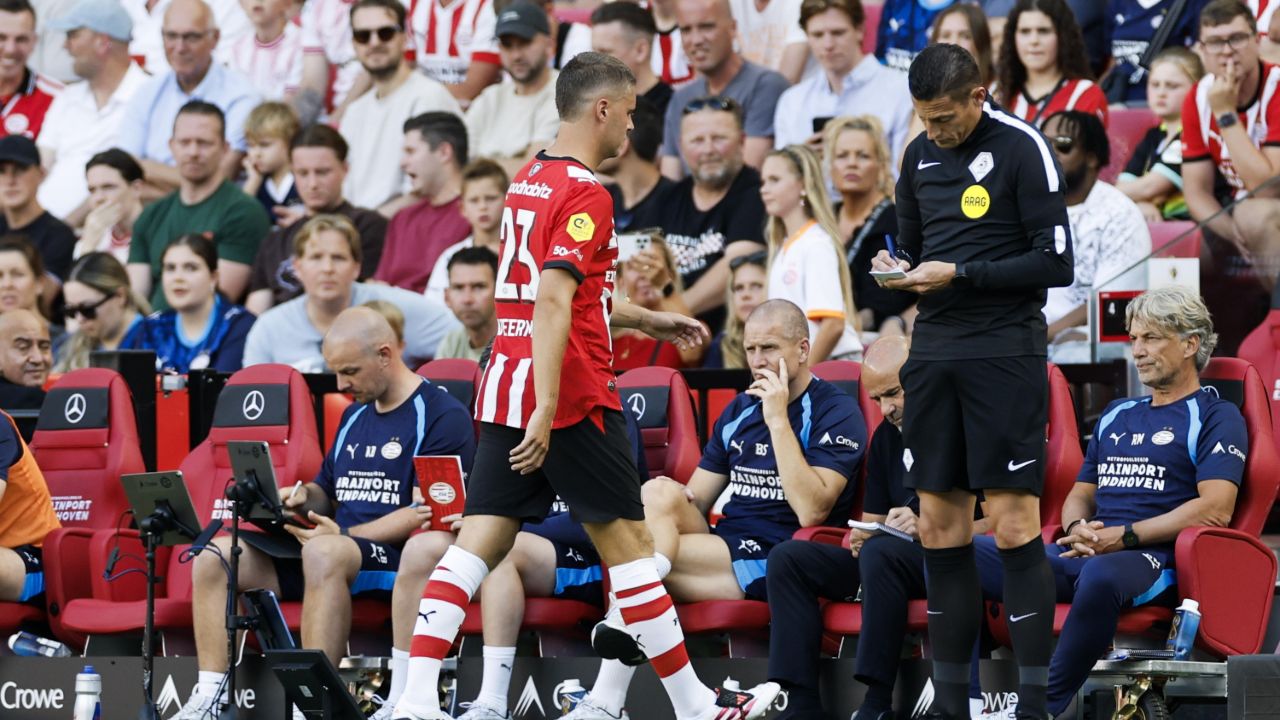 Joey Veerman to leave PSV for Borussia Dortmund