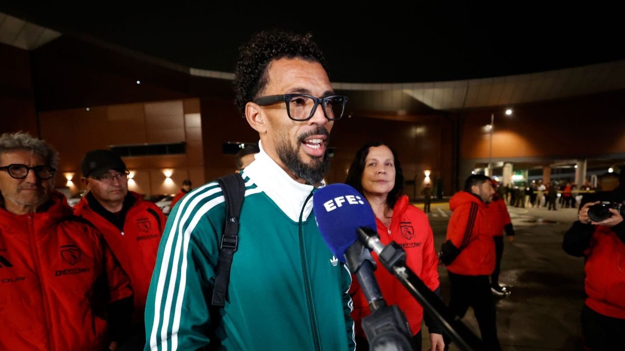 O veterano goleiro de Cabo Verde, que brilhou na Copa do Mundo, poderá atuar usando seu conhecido apelido na camisa do Colo-Colo.