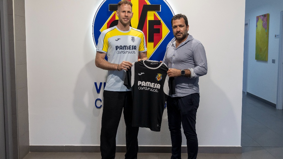 Gulácsi, nuevo portero del Villarreal