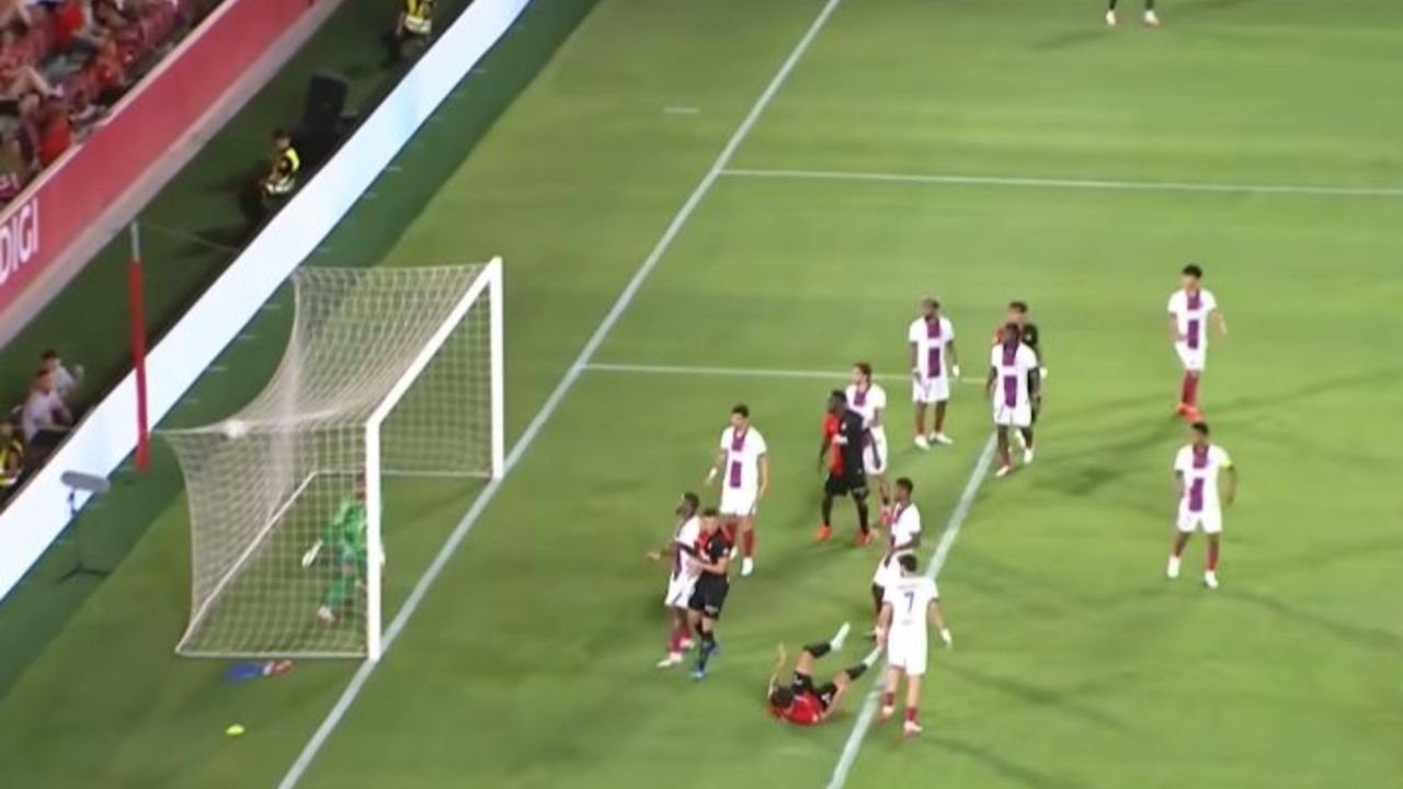 Mallorca dismantle PSG to claim Ciutat de Palma Trophy