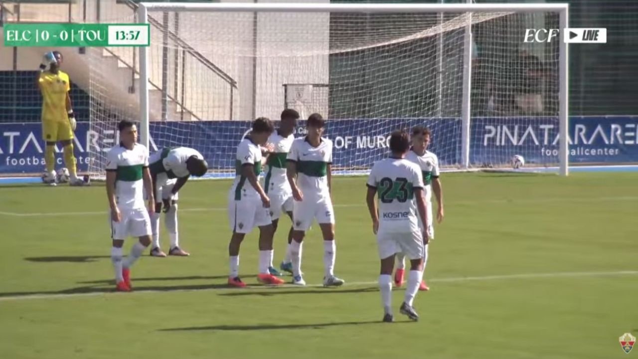 El Elche cierra su pretemporada con una goleada