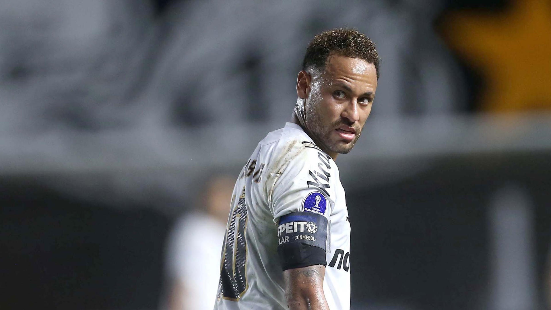 Mené au score, le Santos FC a renversé Macará (2-1) lors du match aller des 8es de finale de la Conmebol Sudamericana. Un succès porté par Neymar, auteur de deux passes décisives.