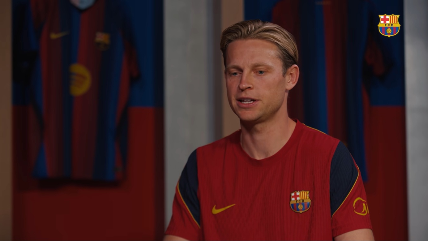 De Jong estalla: "Estoy cabreado y j*dido, hay muchas noticias falsas sobre mí"
