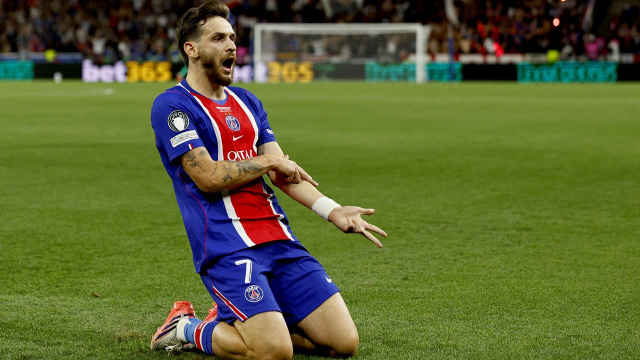 Kvaratskhelia suffers early-season dip in form at PSG