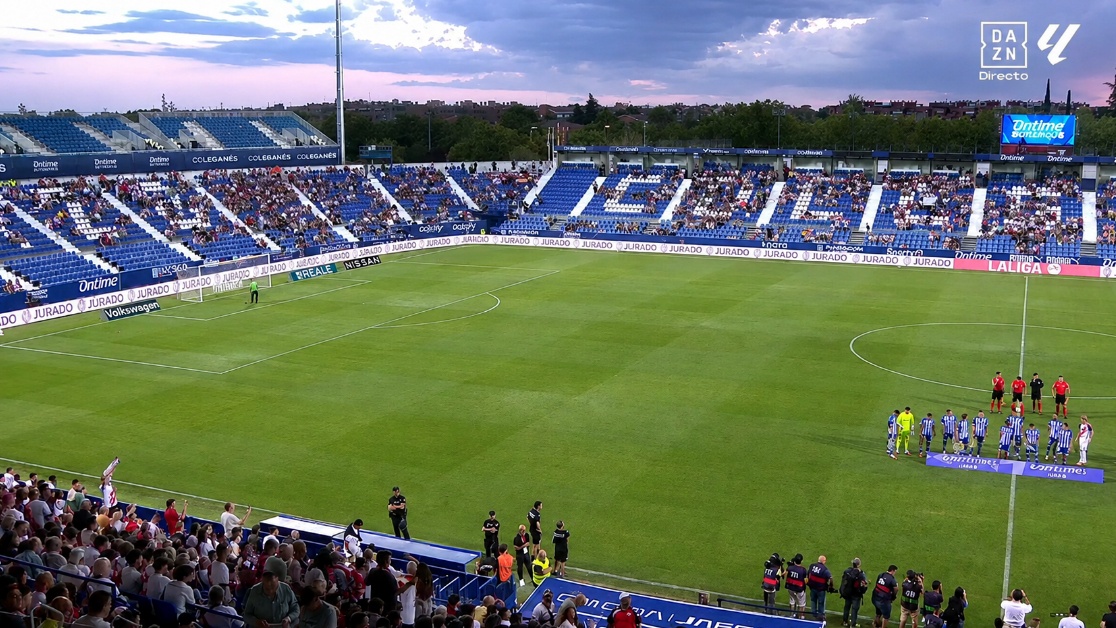 Tenso ambiente en Butarque para el Rayo-Alavés: "Presa, vete ya"