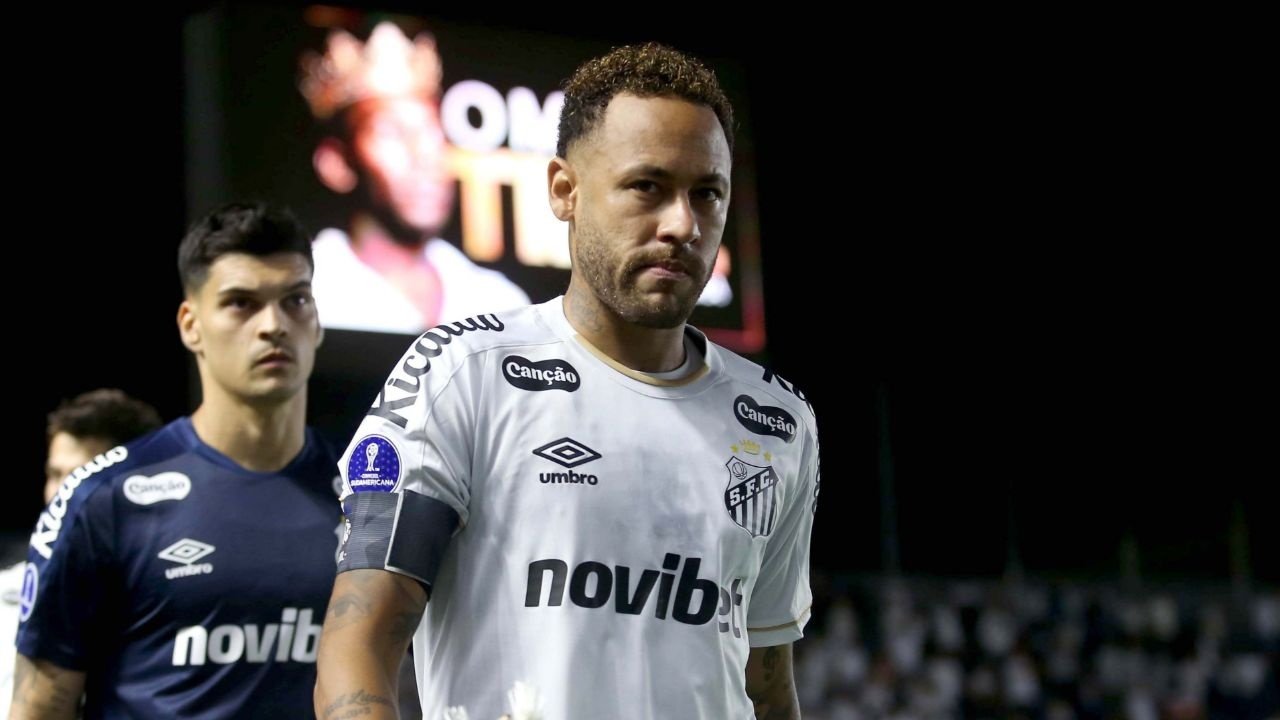 Santos já procurou o estafe de Neymar para discutir permanência em 2027, mas o futuro do craque ainda depende de fatores dentro e fora do clube. A MLS monitora tudo de perto.