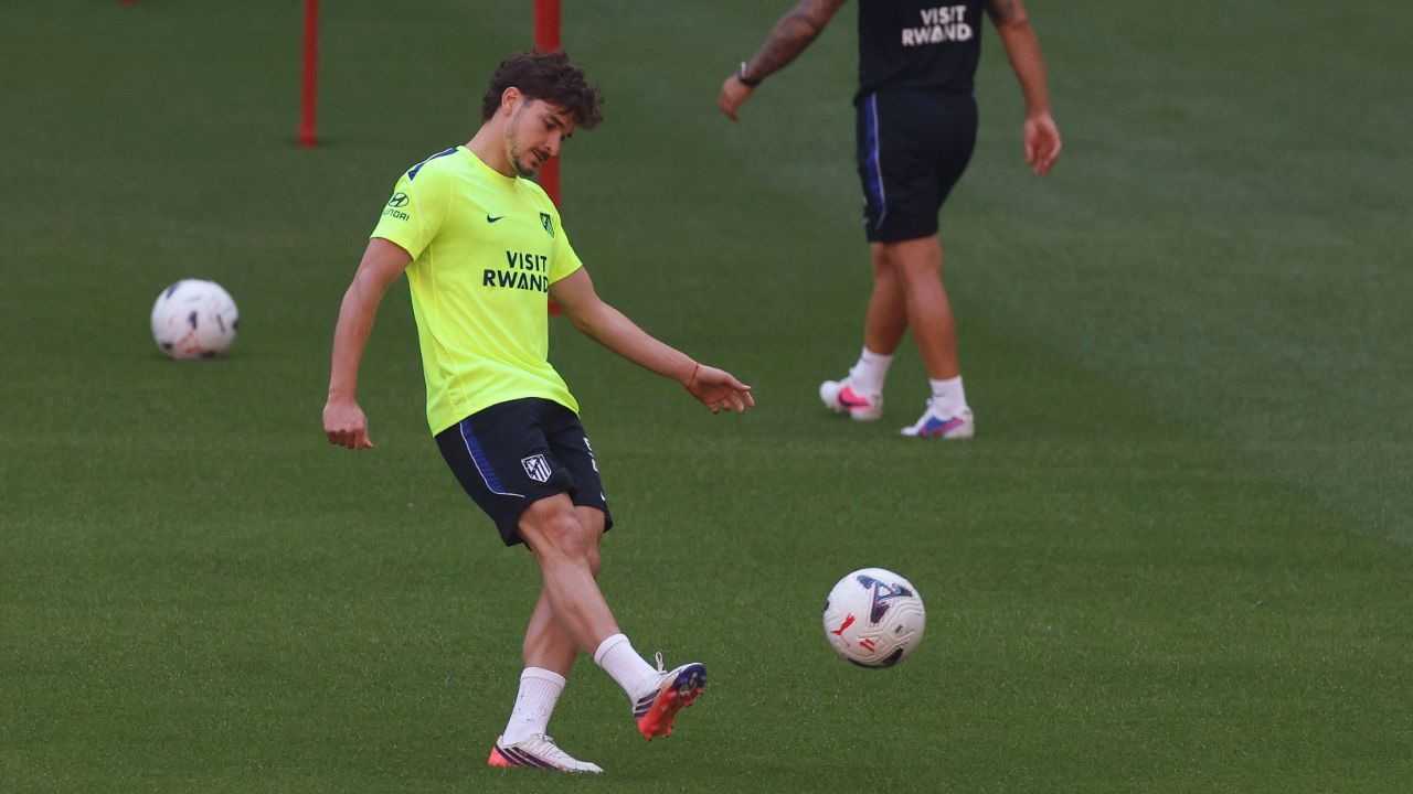Julián se entrena en solitario