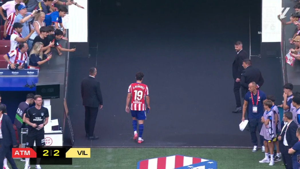El partido de Julián: doble pitada y sin saludo al público