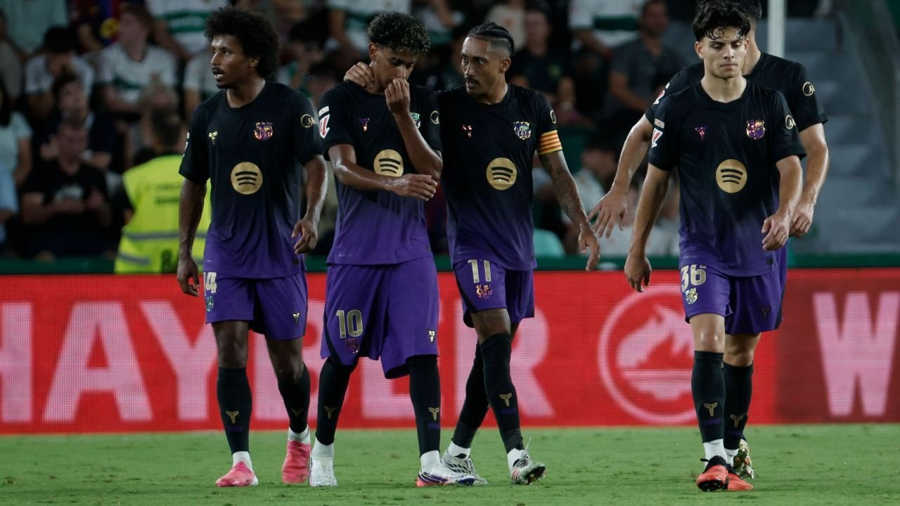 Deco seals new Barcelona deals for Raphinha, Espart and Bernal