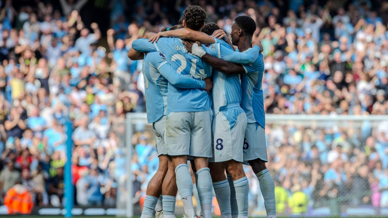 Manchester City divulga convocados para a estreia na Champions