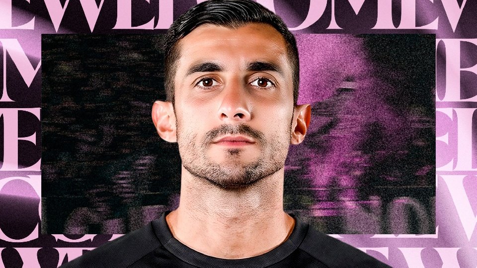 Mattia Perin lascia ufficialmente la Juventus e si trasferisce a titolo definitivo al Palermo. Il portiere firma un contratto pluriennale e sarà protagonista della corsa alla promozione in Serie A.