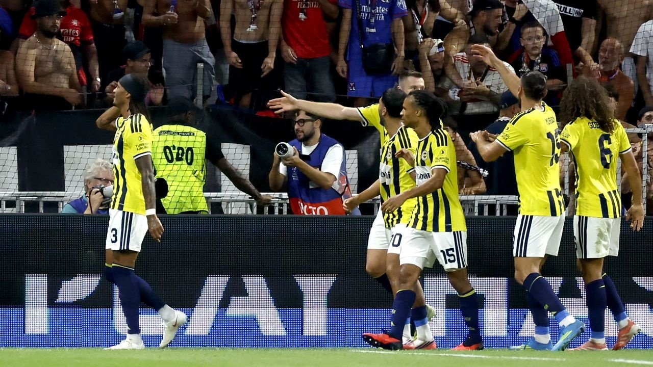El Fenerbahçe vuelve a la Champions 18 años después