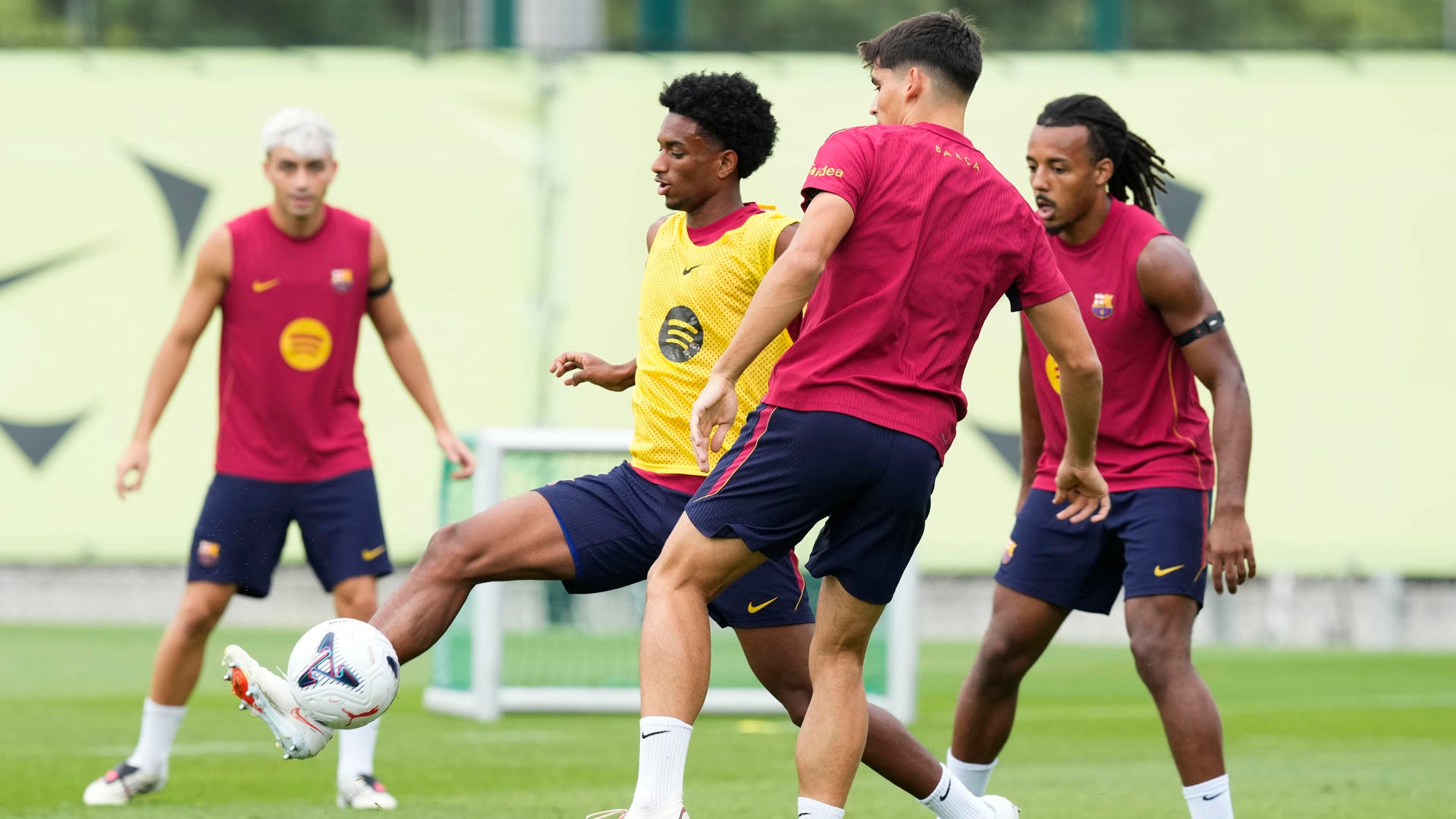 Primeiro treino de Livakovic com o Barça