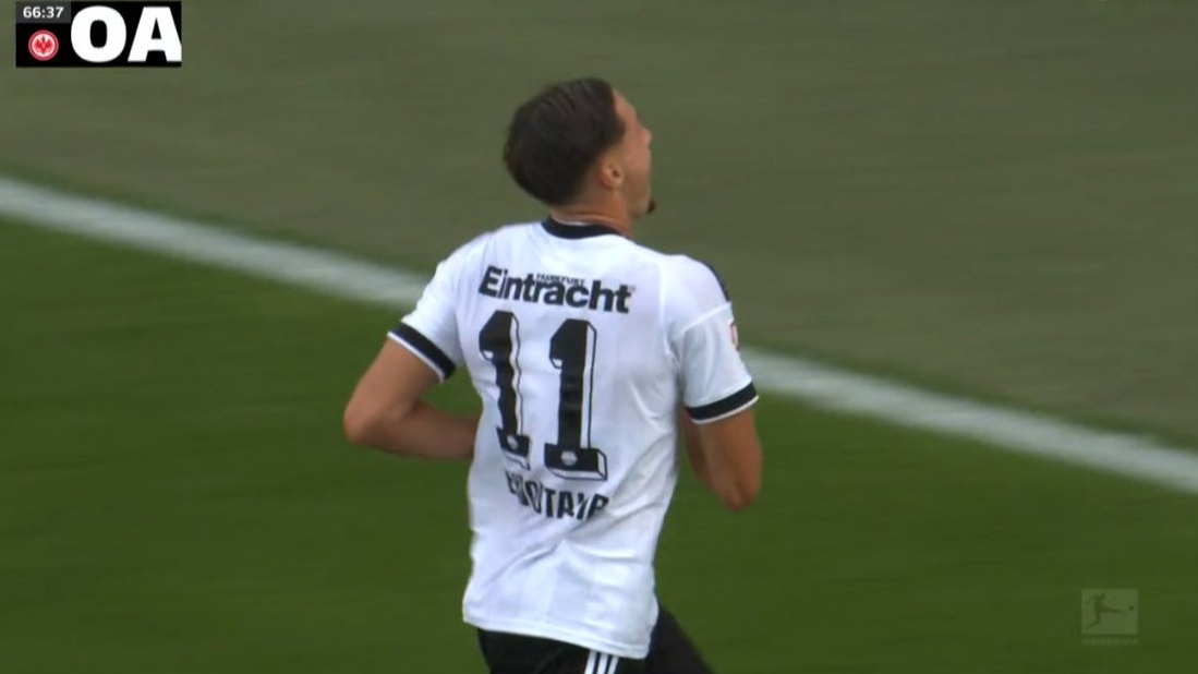 Une nouvelle grosse vente en vue ? Triplé de Younes avec l'Eintracht