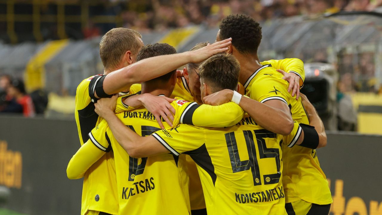 Borussia Dortmund 2-0 Hamburger SV: Greek duo lights up opening-day win