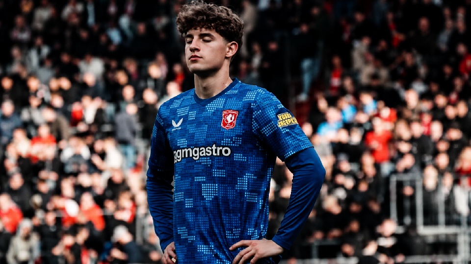 Twente block Barcelona move for promising youngster Ruud Nijstad