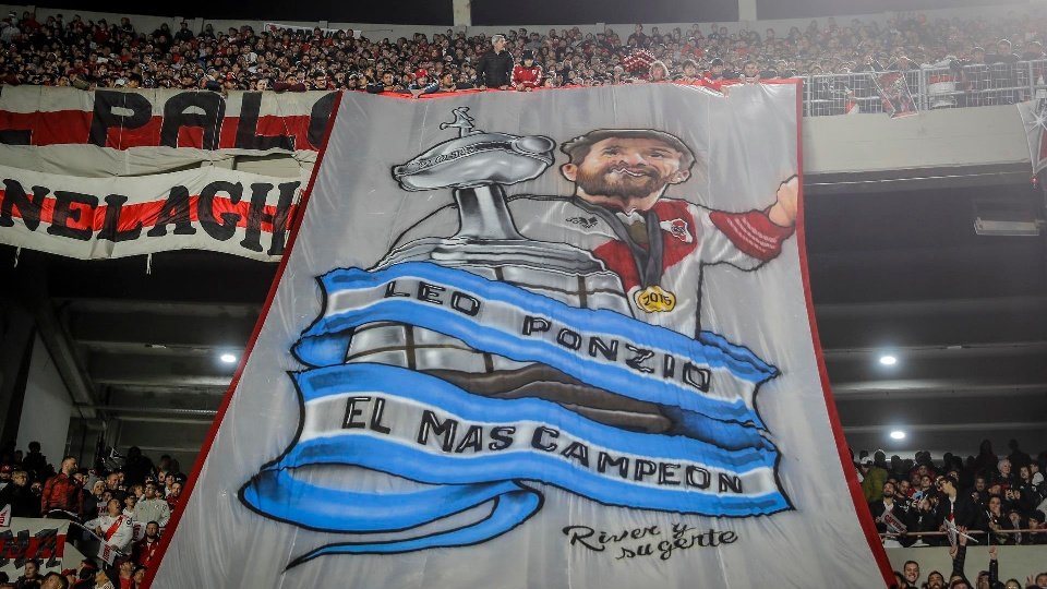 Leonardo Ponzio vuelve al Monumental, ahora como técnico de River Plate. Se espera un gran recibimiento.