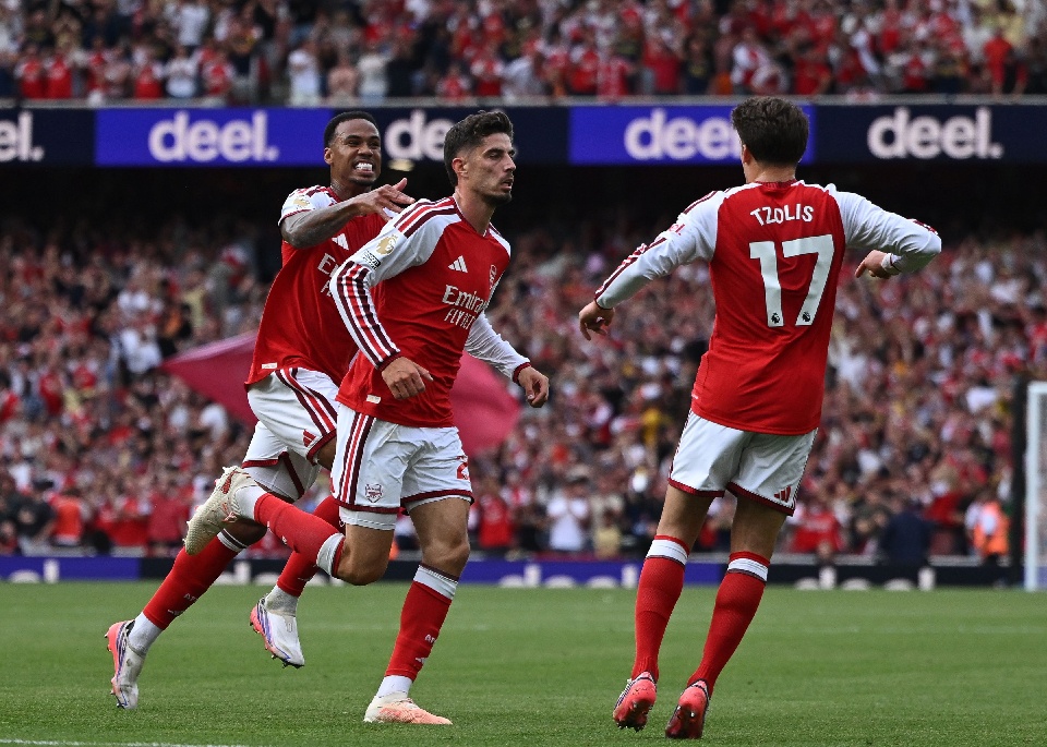 Arsenal 2-1 Chelsea: Odegaard completes comeback in thrilling London derby