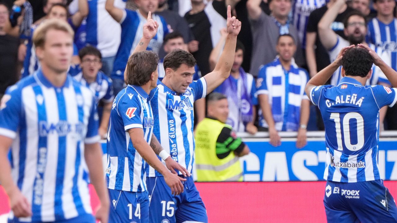 Alavés 5-2 Osasuna: Boyé alarga el estado de euforia