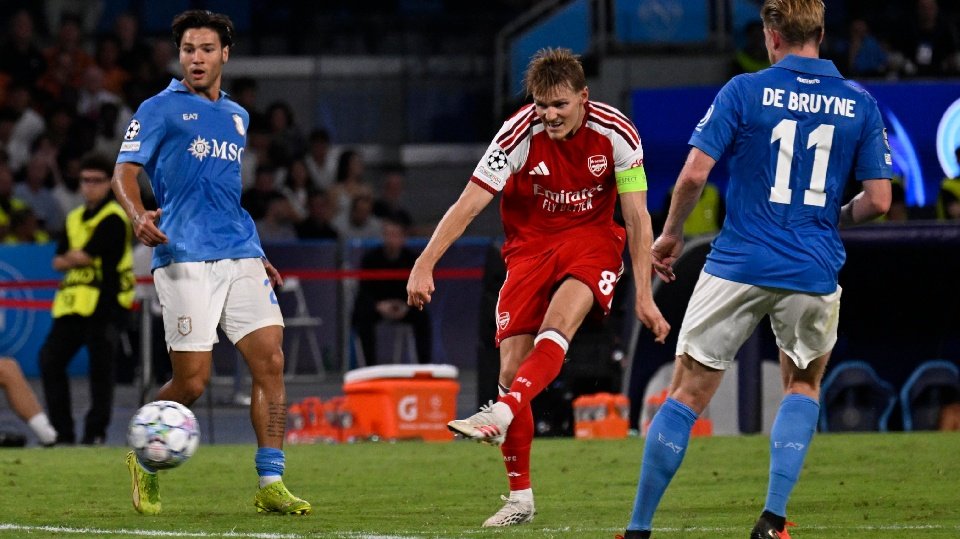 Nápoles 0-1 Arsenal: Odegaard destroza el cántaro de un zurdazo