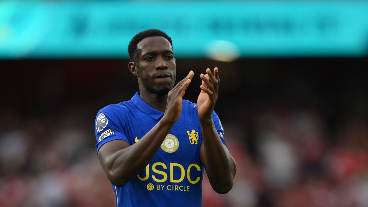 Hesitation in Welbeck transfer decision compounds Man United's growing striker dilemma
