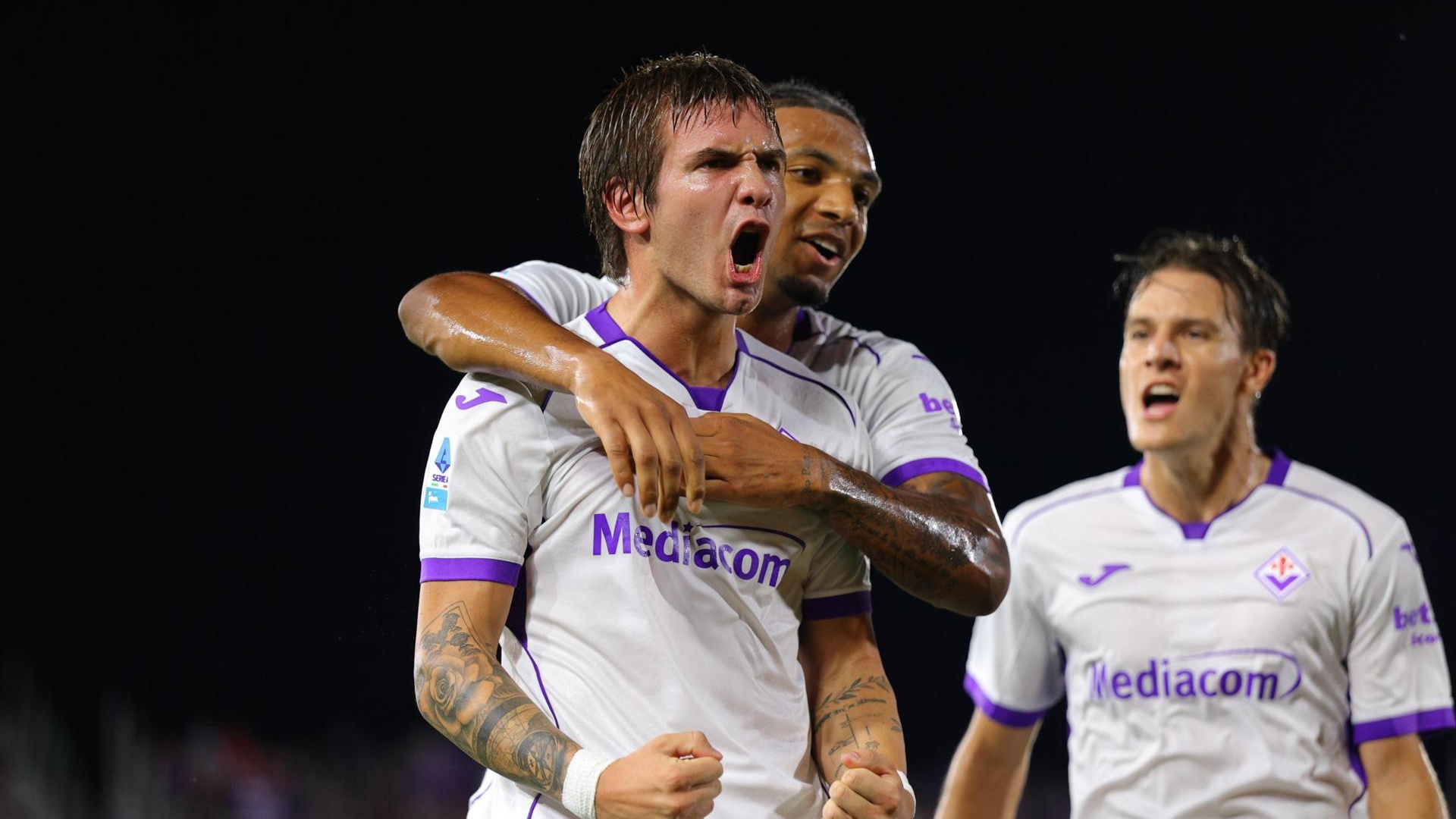 Venezia 2-4 Fiorentina: tres dardos de Mastantuono