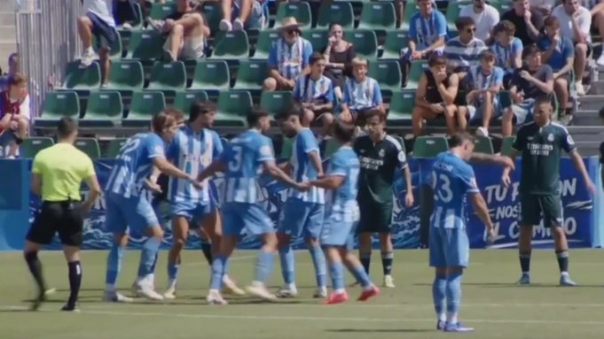 Straight out of a cartoon: Aguilas score bizarre 'ring-a-roses' corner against Castilla