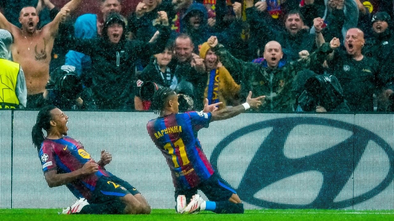 Il Barcellona ospita il Racing Santander, sotto allerta per piogge torrenziali e temporali che potrebbero condizionare la partita al Camp Nou.