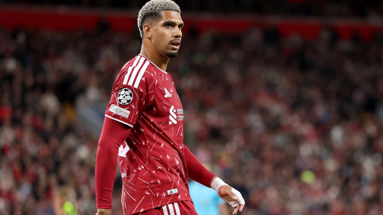 Liverpool still weighing up permanent swoop for Ronald Araujo