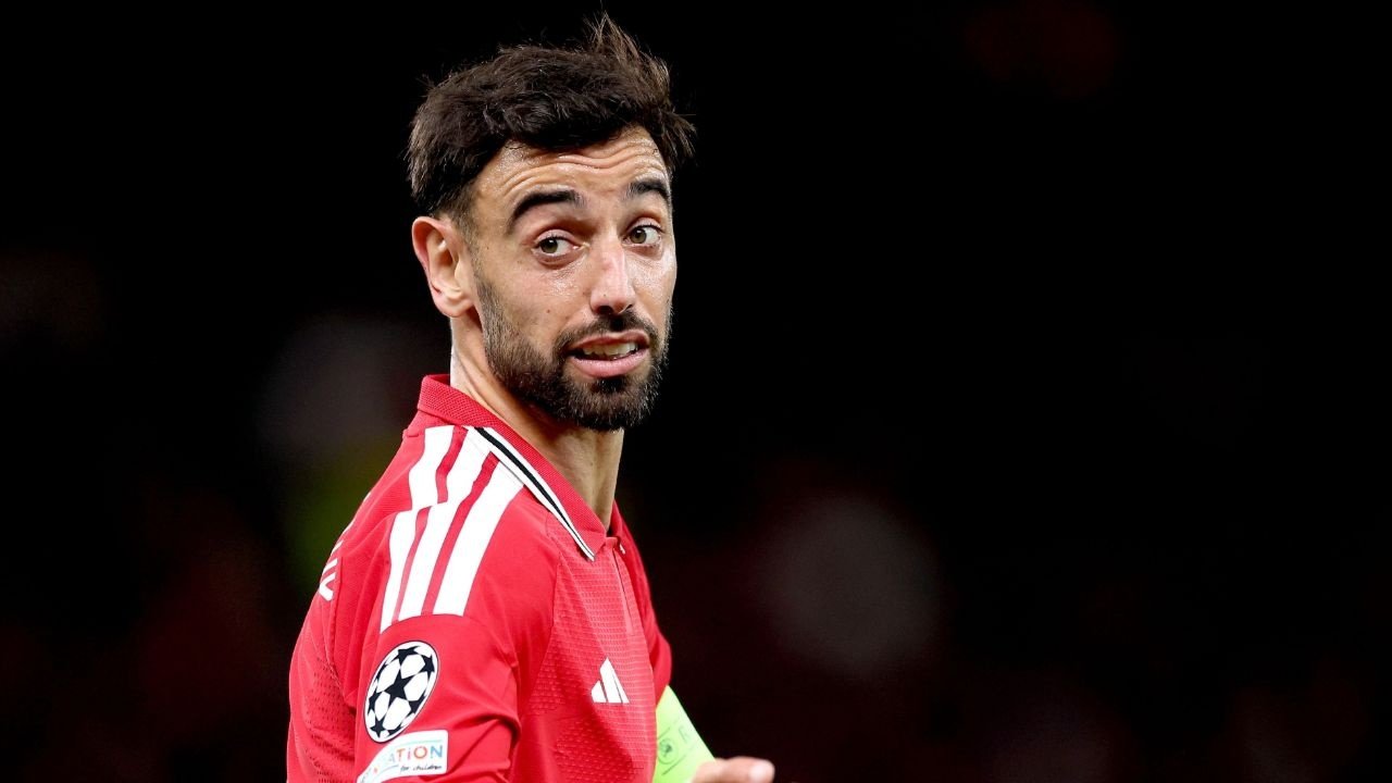 United avalia futuro de Bruno Fernandes com renovação ainda em aberto