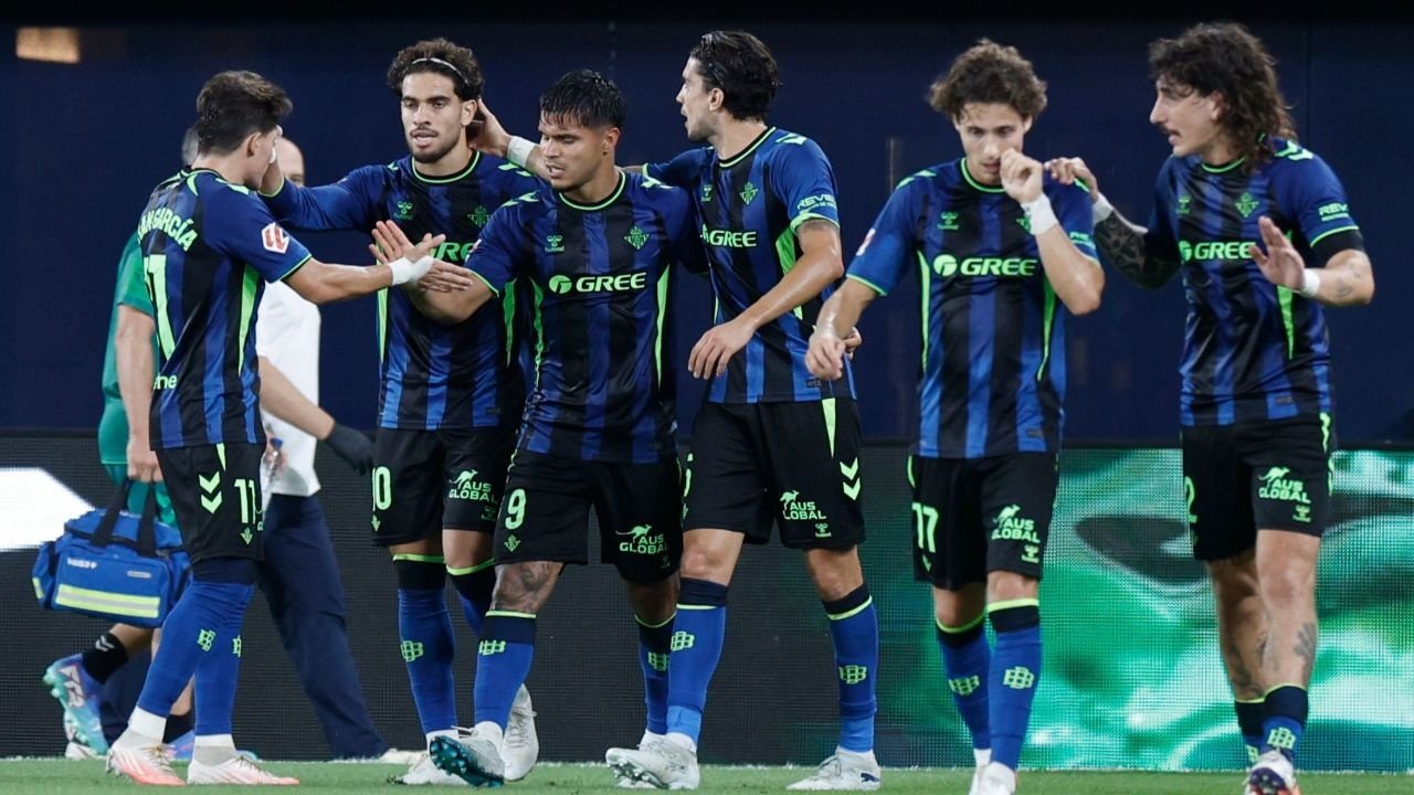 Villarreal 1-2 Betis: ritmo de Champions, puntos de liga