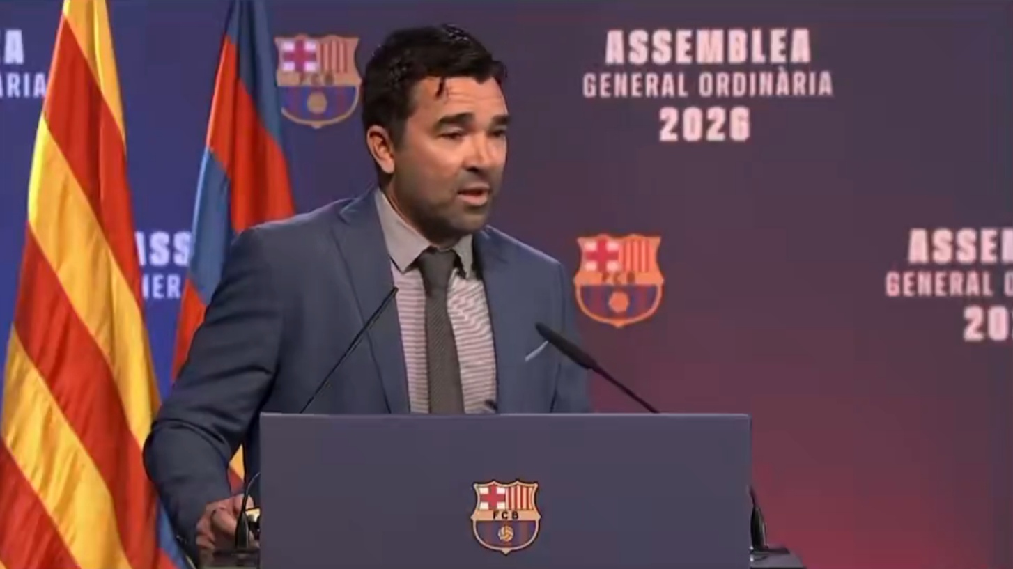 Deco announces contract renewals for Raphinha, Bernal and Xavi Espart