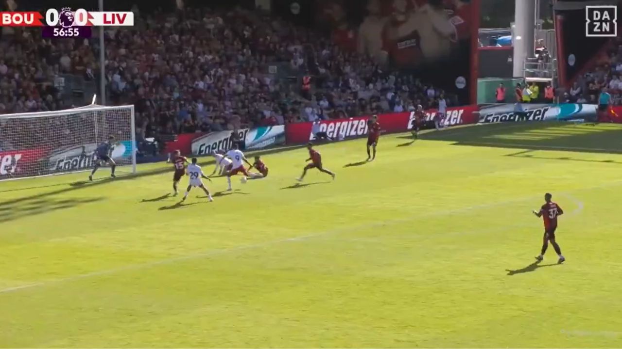 Bournemouth 0-1 Liverpool: Isak está em todas