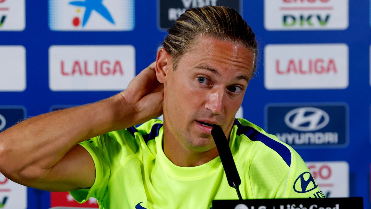 Lo último de Llorente: "Me entra por un oído y me sale por el otro, por no decir otra burrada"