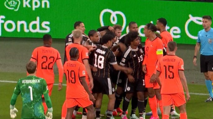 El primer gol de la 'era Klopp' llegó con Brobbey lesionado