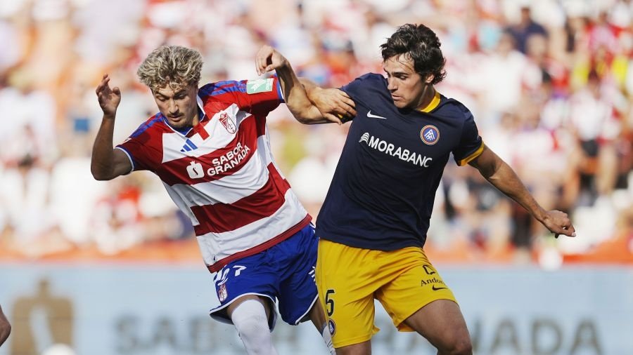 Granada 2-3 Andorra: regalar 45 minutos se paga caro