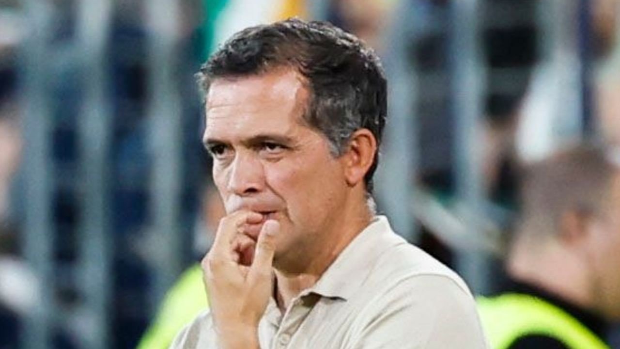 El técnico del Levante, Luís Castro, convocó este jueves para ejercitarse con el primer equipo al joven canterano Diego Moyano, nacido en marzo de 2012 y que ahora mismo tiene 14 años.
