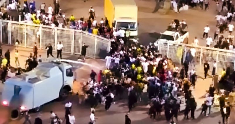 Tragedia en el Zimbabue-RD Congo: un aficionado fallece tras ser atropellado