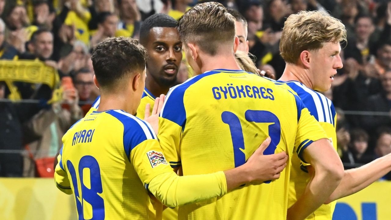 Varios jugadores de la Selección Sueca han enfermado. La Federación, de momento, ha decidido aislarlos para que no contagien al resto. Mientras tanto, Graham Potter ha llamado a Eric Smith.