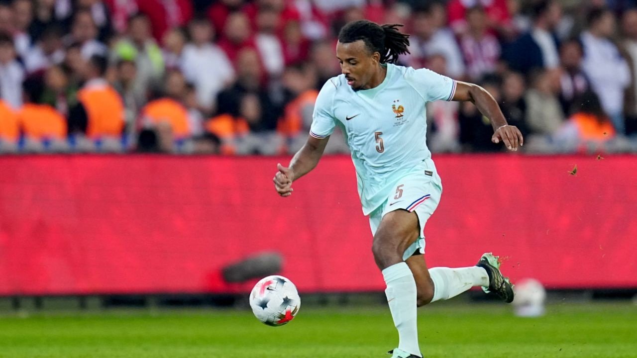Kounde explains lack of minutes: 